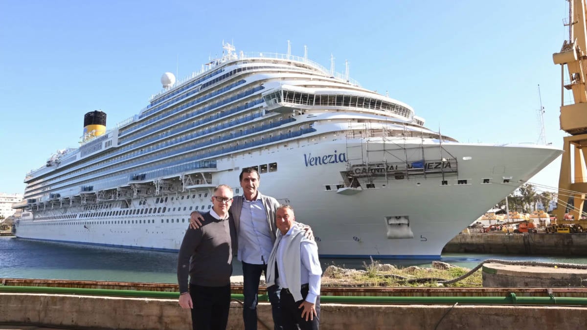Carnival Venezia Cruise Ship Officers