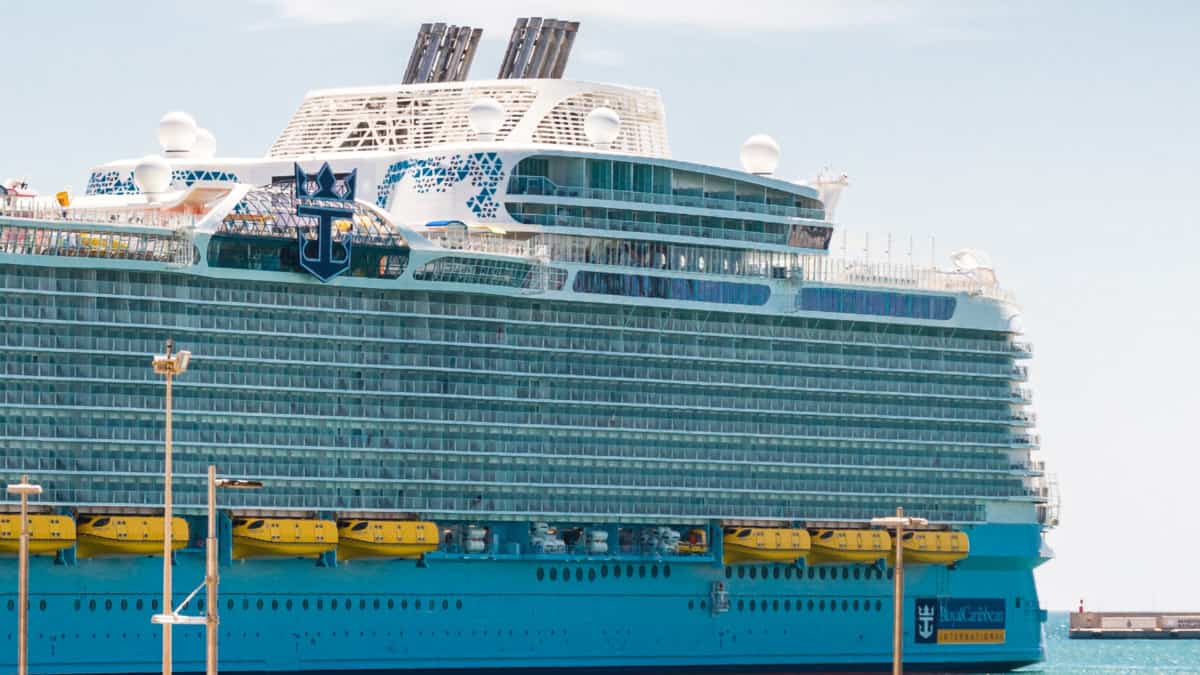 Royal Caribbean's Wonder of the Seas Cruise Ship